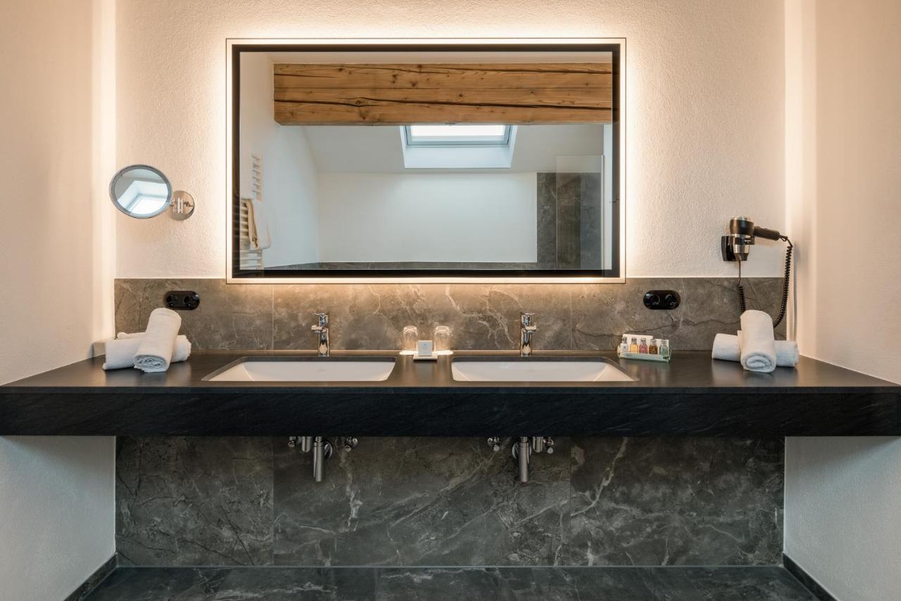 Hotel Gut Ising Chieming Ngoại thất bức ảnh