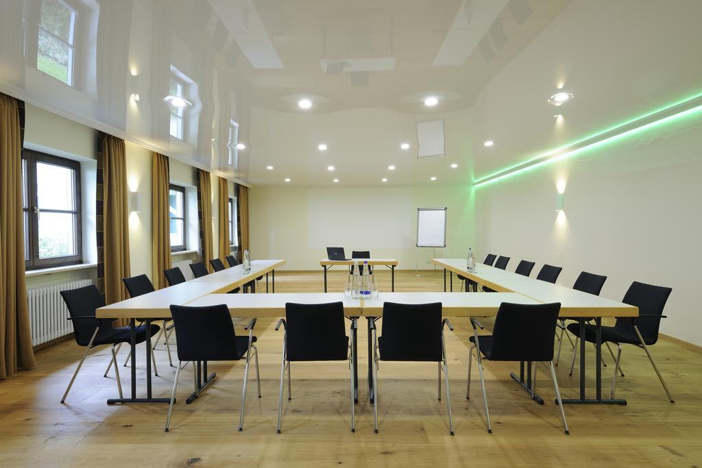 Hotel Gut Ising Chieming Ngoại thất bức ảnh