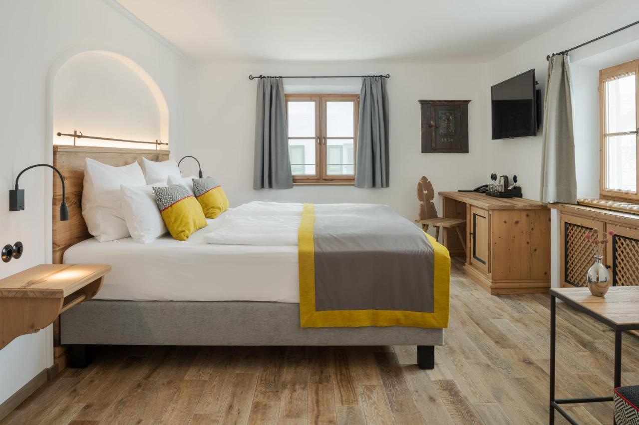 Hotel Gut Ising Chieming Ngoại thất bức ảnh
