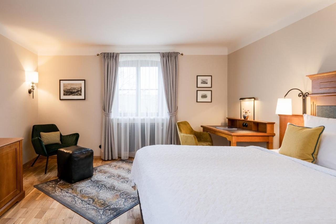 Hotel Gut Ising Chieming Ngoại thất bức ảnh
