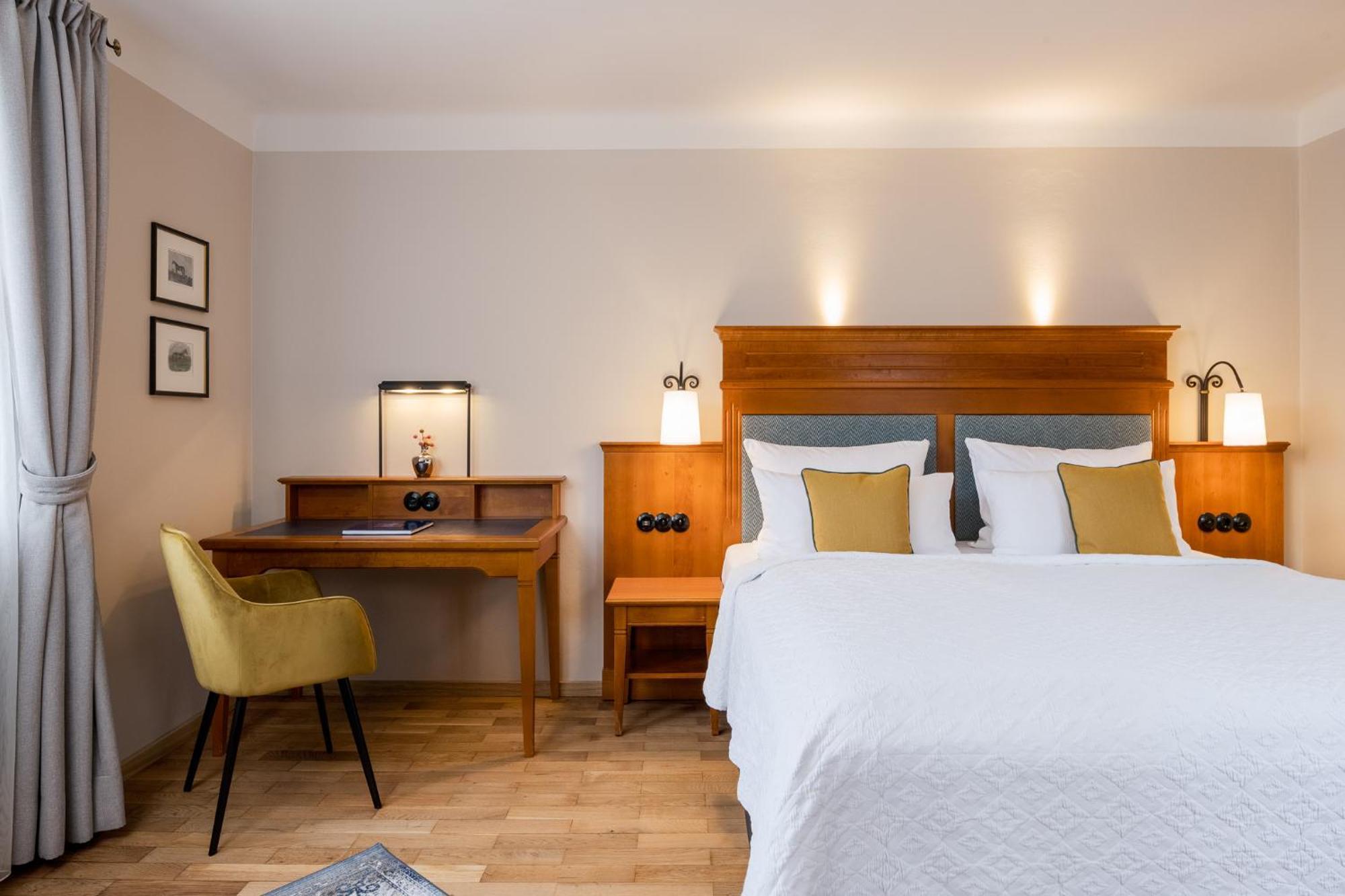 Hotel Gut Ising Chieming Ngoại thất bức ảnh