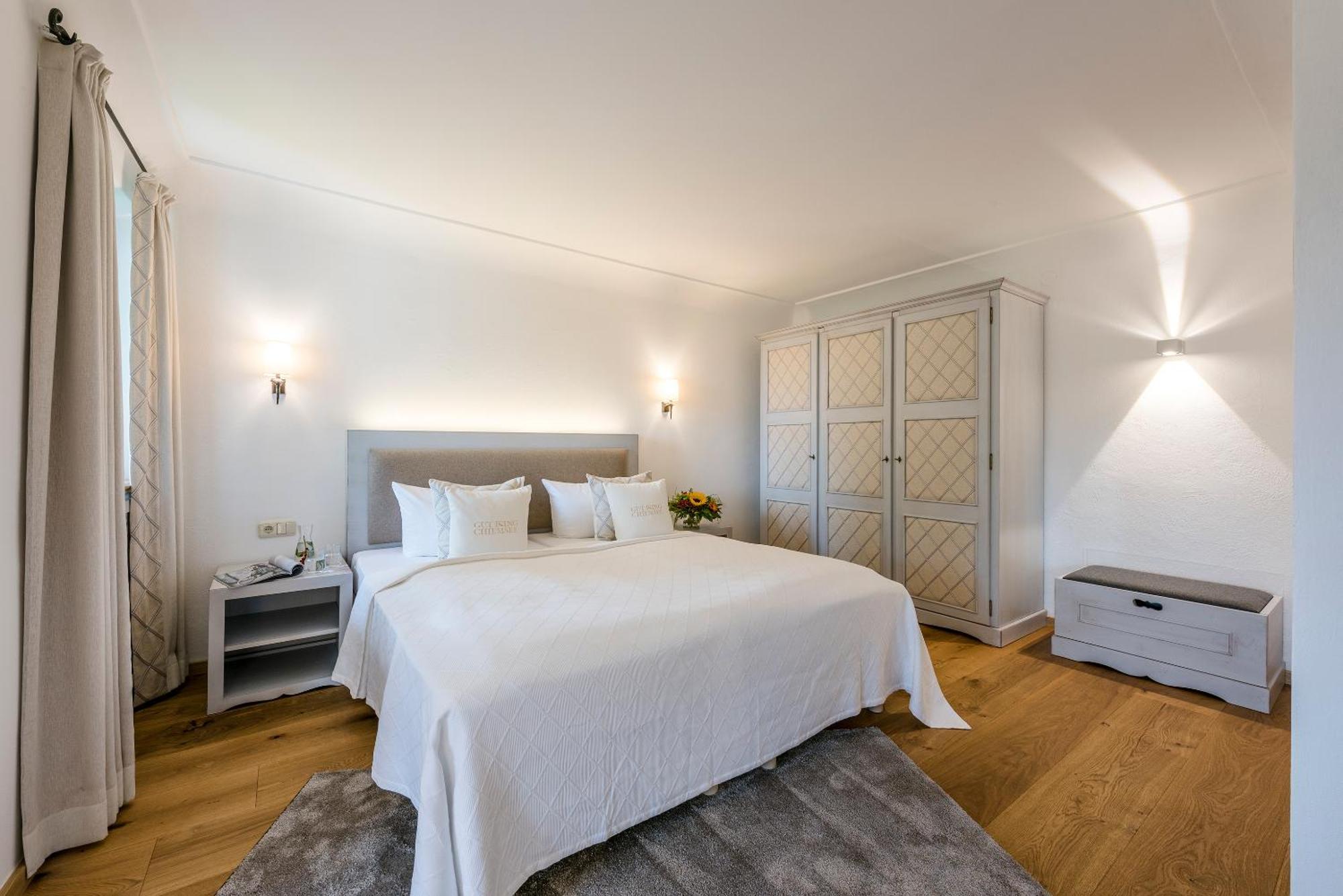 Hotel Gut Ising Chieming Ngoại thất bức ảnh