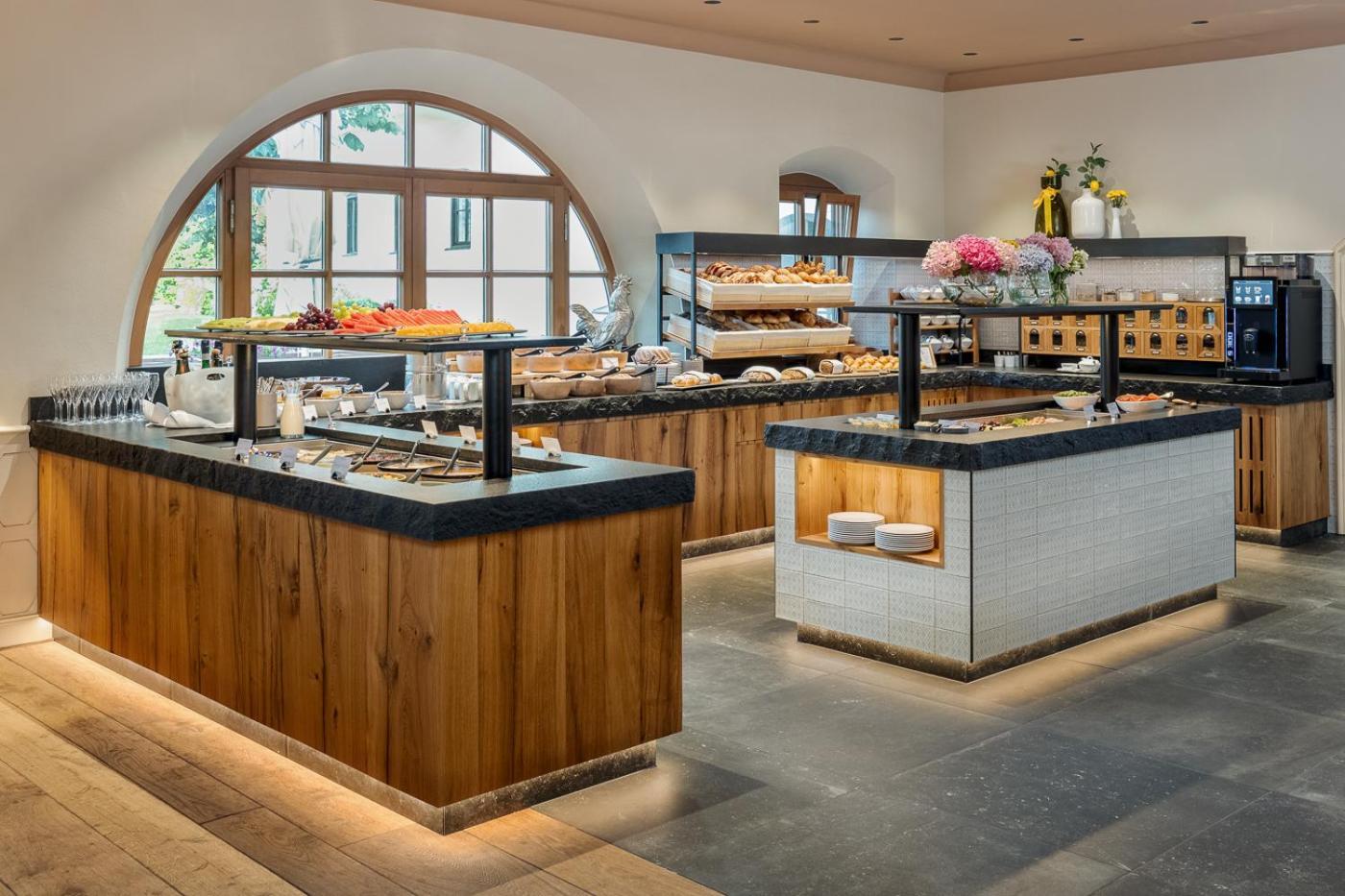 Hotel Gut Ising Chieming Ngoại thất bức ảnh