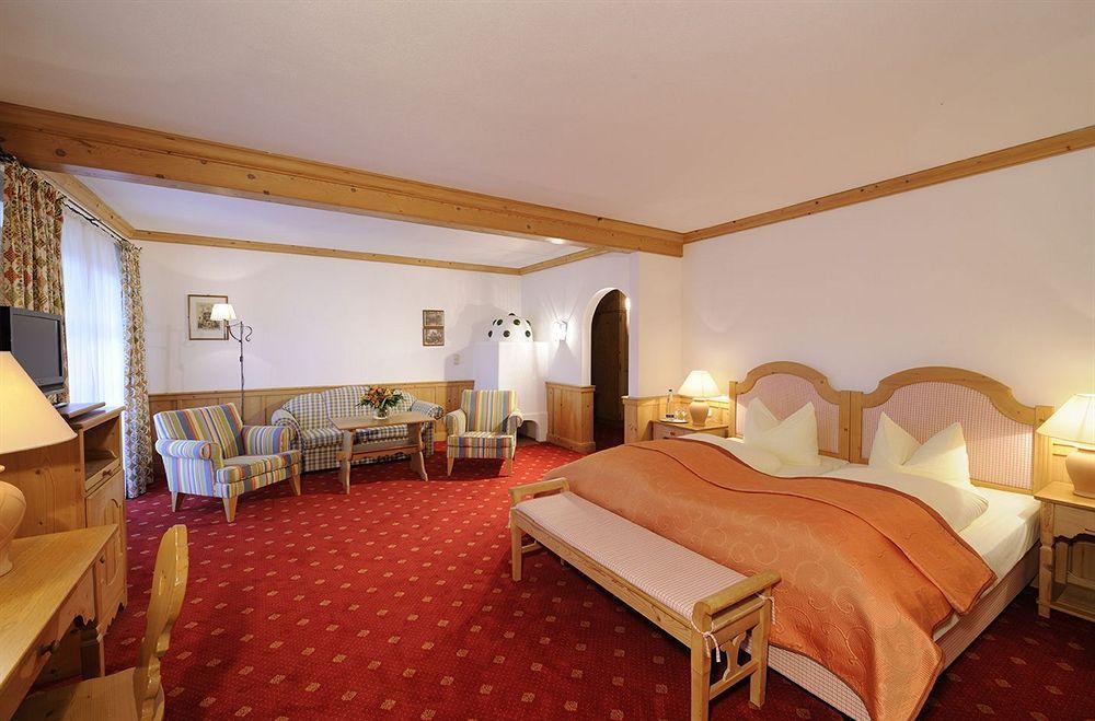 Hotel Gut Ising Chieming Ngoại thất bức ảnh