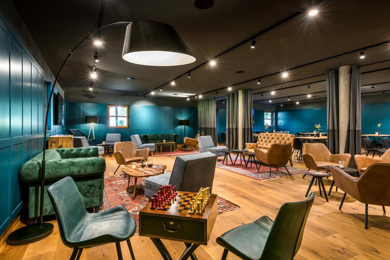 Hotel Gut Ising Chieming Ngoại thất bức ảnh